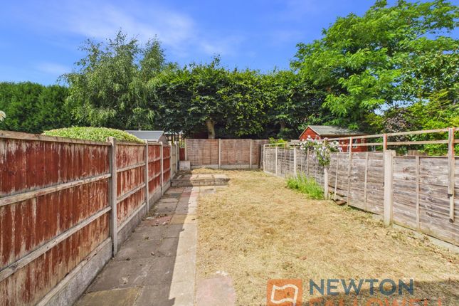 9 Charlemonte Close, Cannock photo 4