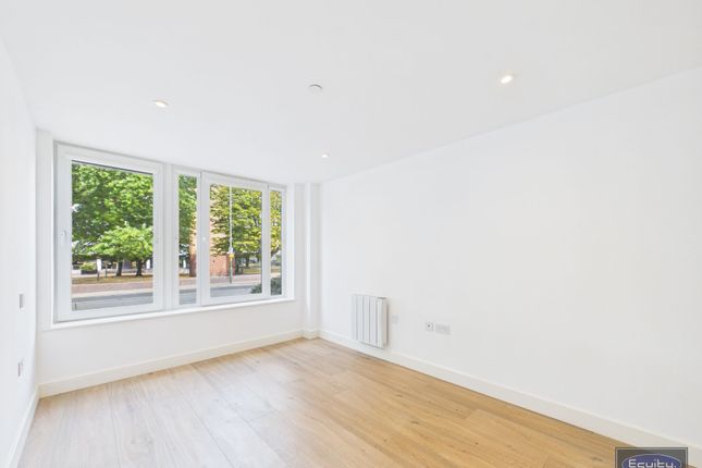 Flat 8, Heather Court, Sidcup photo 4