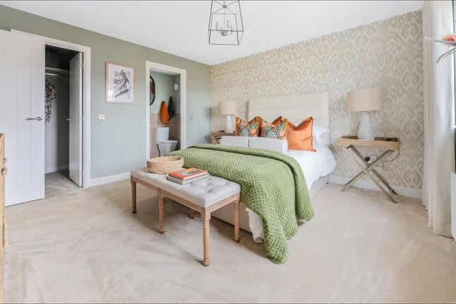 Taylor Wimpey - Oakwood Grove