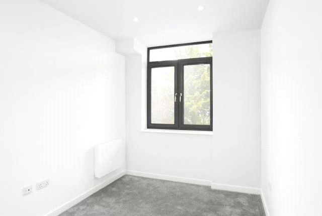 Flat 54, Century Court, Bracknell photo 5