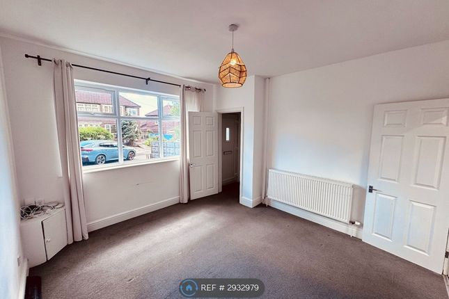 Briarwood Avenue, Droylsden, Manchester photo 2