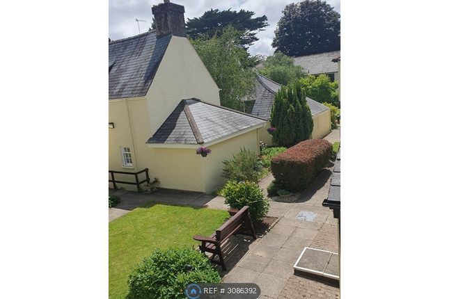 2-bed flat on The Manor House Coronation Road, Totnes, £1,000/mo