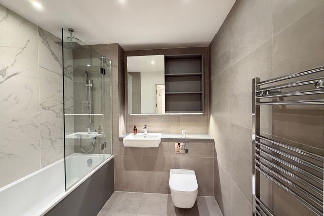 Birch House, Kidbrooke photo 3