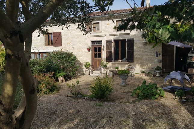 Thumbnail Detached house for sale in Aulnay, Poitou-Charentes, 17470, France