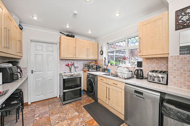 62, Broadfield Road, Hemel Hempstead photo 2