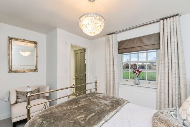 5, West Field Lane, Clacton-on-Sea photo 3