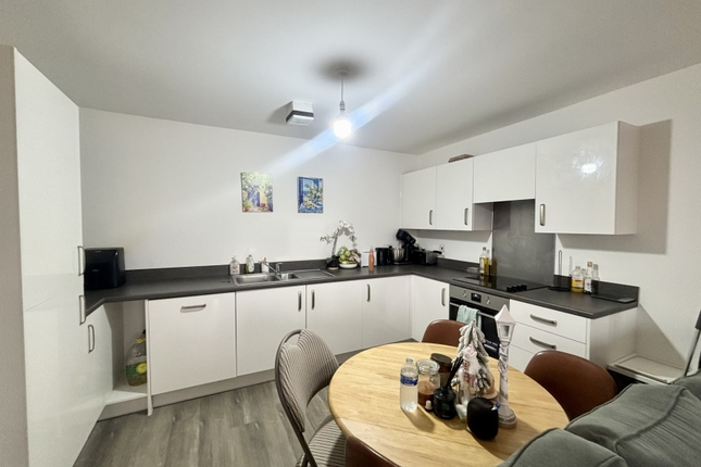 Apt 31, Birmingham photo 2