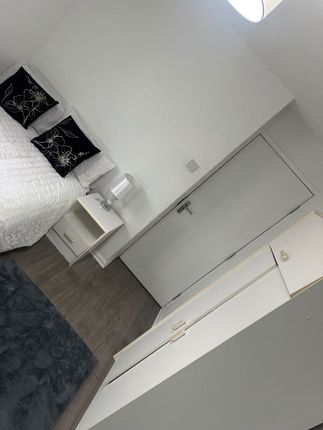 Clayburn Circle, Basildon photo 3
