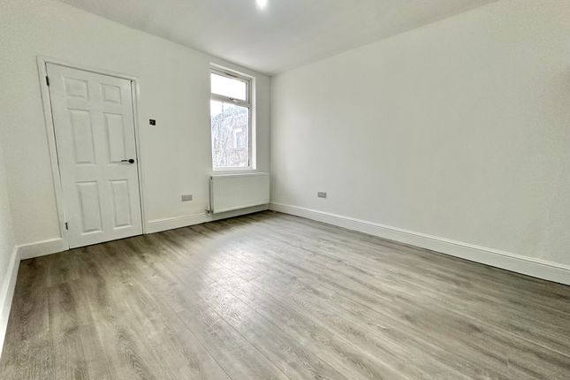 Flat 1, 60, Hartlepool Road, Coventry photo 2