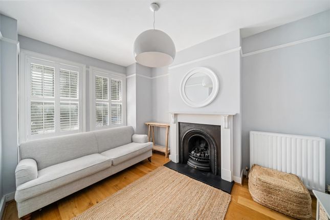 46, Vernon Avenue, Raynes Park photo 3