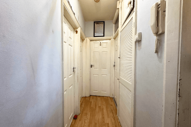 42 Southall Court, Lady Margaret Road, Southall photo 4