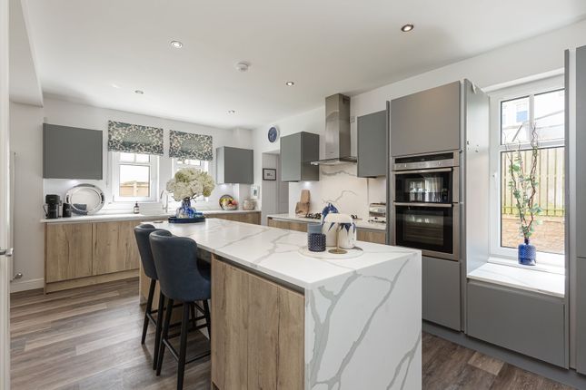 18, Brighouse Park Drive, Edinburgh, EH4 photo 2