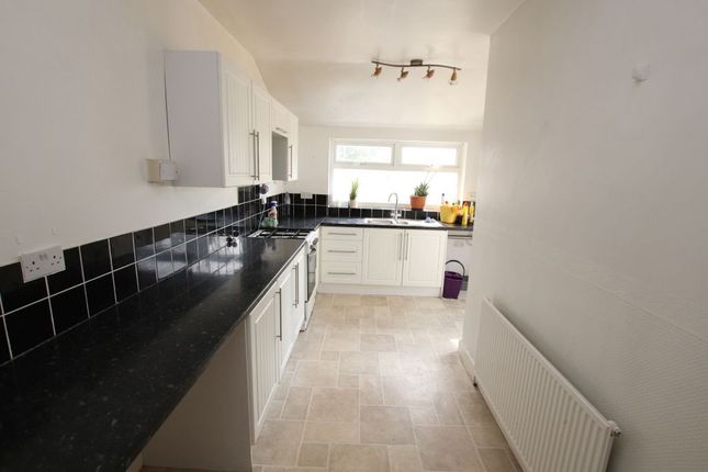 56, Suggitts Lane, Cleethorpes photo 4