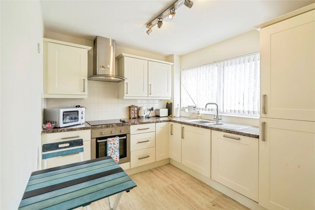 Flat 43 Seaview Court,, Clayton Road, West Sussex photo 4