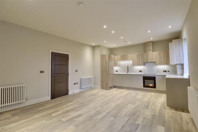 Apartment 2, St John's House, Grove Road South, Southsea photo 3