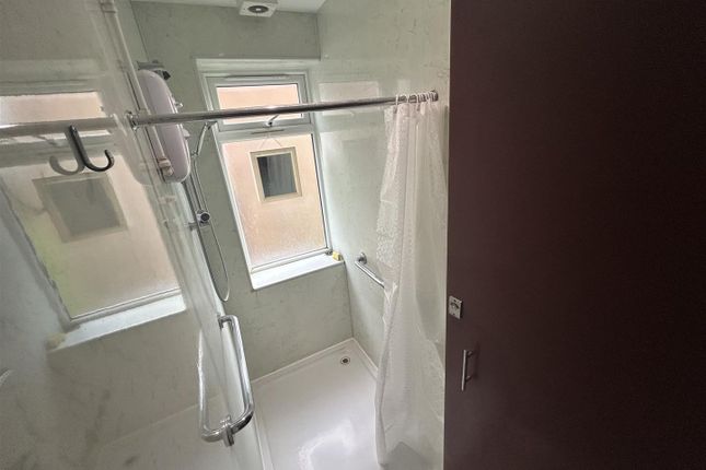 Room 7, Valley Road, Bromley photo 5