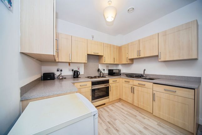 Flat 2, 1, Briton Street, Southampton photo 2