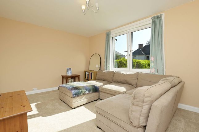 Carlops Crescent, Penicuik photo 2