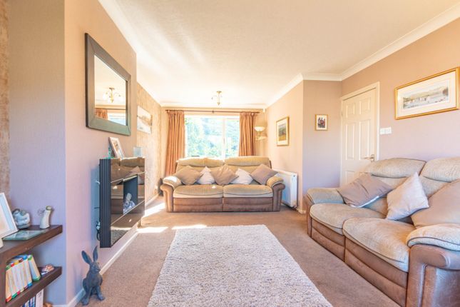 11, Manor Gardens, Bradford photo 2