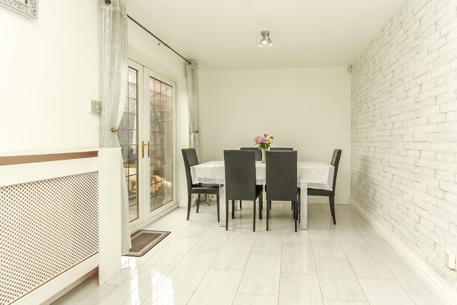 7, Swale Drive, Wellingborough photo 4