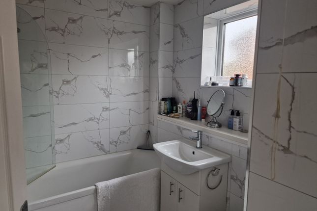 18, Wentworth Road, Oxfordshire, United Kingdom photo 4