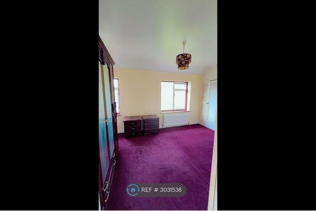 Fanshawe Crescent, Dagenham photo 2