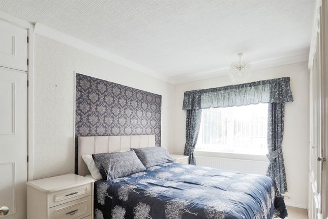 Flat for sale in Alvingham Road, Scunthorpe