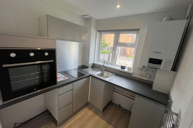 39, Quarrington Close, Thatcham photo 2