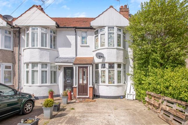 Thumbnail Terraced house for sale in Maple Crescent, Sidcup