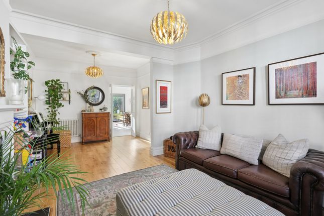 28, Stuart Road, London photo 3