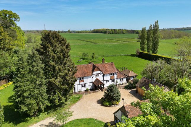 Thumbnail Country house for sale in Woodrow, Amersham