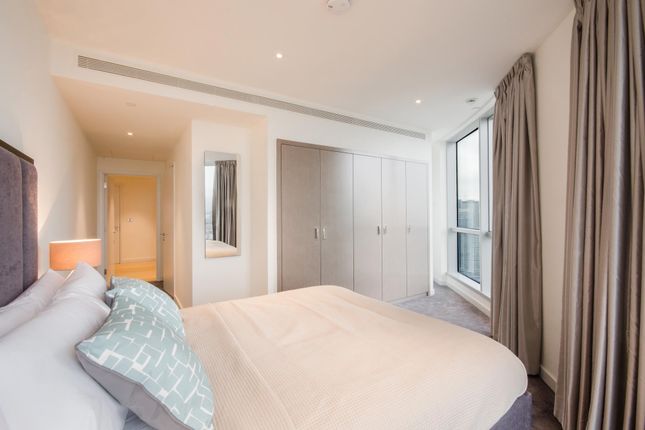 Flat for sale in Charrington Tower, New Providence Wharf, London