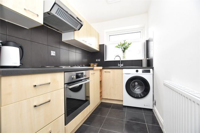 4, Alden Court, Leeds photo 3