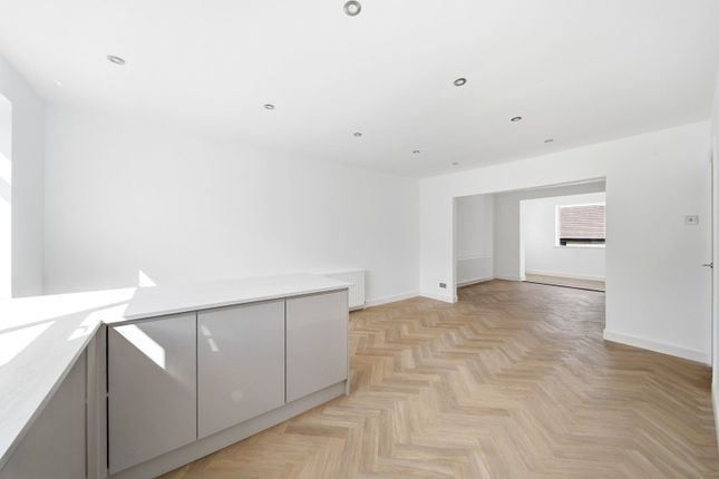 2, Rylstone Drive, Barnoldswick photo 4