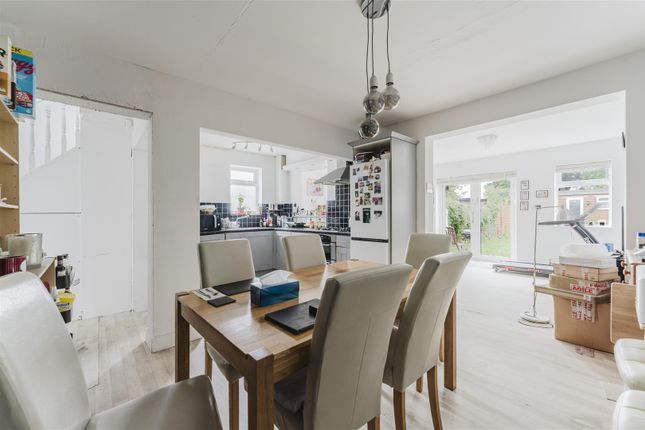 2, Sutton Way, Hounslow photo 3