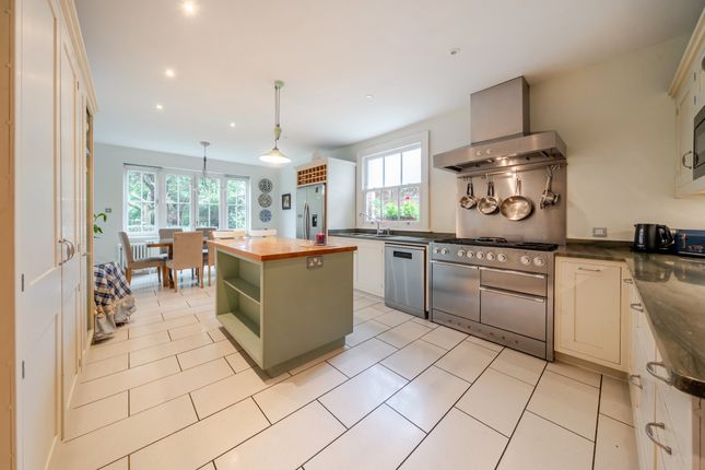 28, Gordon Road, London photo 4