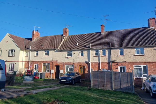 Terraced house for sale in The Oval, Kettering