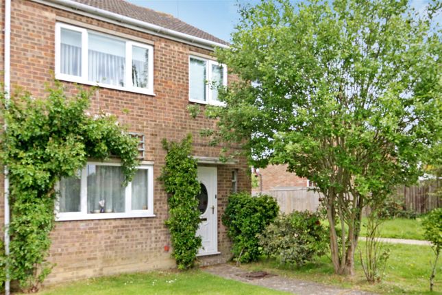 Thumbnail Detached house to rent in Maple Drive, Burgess Hill