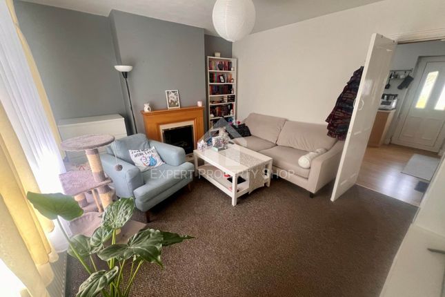118, Anston Avenue, Worksop photo 2
