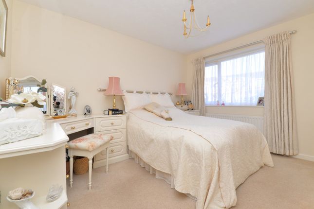 End terrace house for sale in Willowdene Close, New Milton, Hampshire