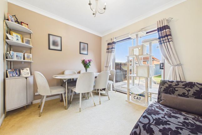 48, Craigs Crescent, Falkirk photo 4