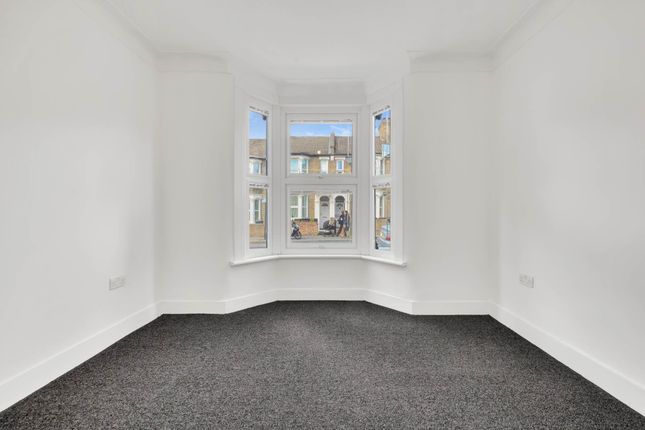 Clacton Road, London photo 2