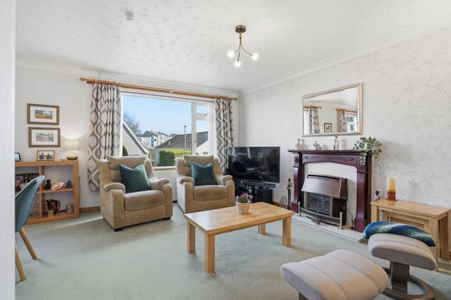 65 Baron's Hill Avenue, Linlithgow photo 4