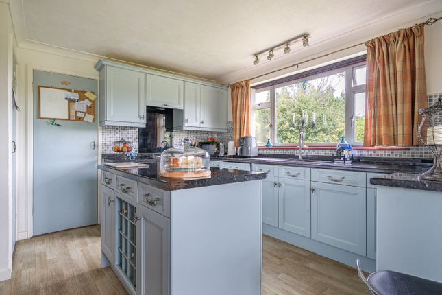 15, Knowle Gardens, Ilfracombe photo 4