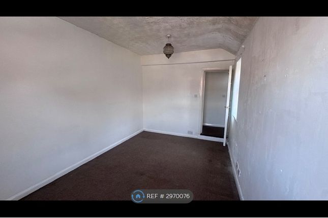 A Thelwall Lane, Warrington photo 3