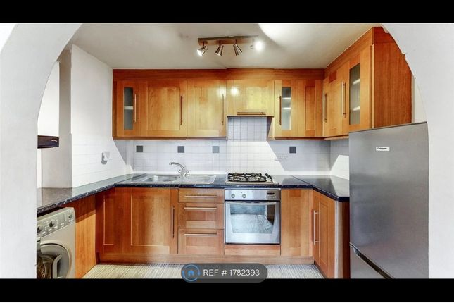 C Elvendon Road, London photo 3