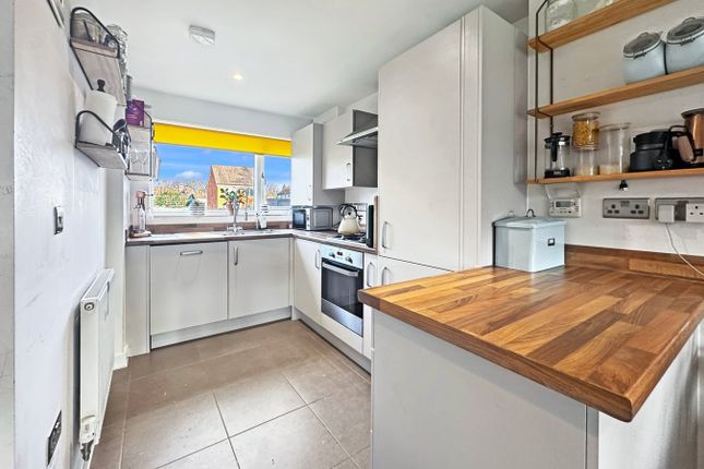 4, Phillips Way, Amersham photo 4