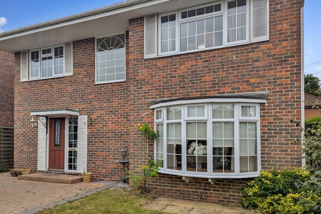 4-bed house on 29 Orchard Lea, Swanmore, £475,000