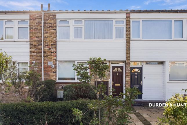 3-bed terraced on 17 Highfield Green, Epping, £500,000