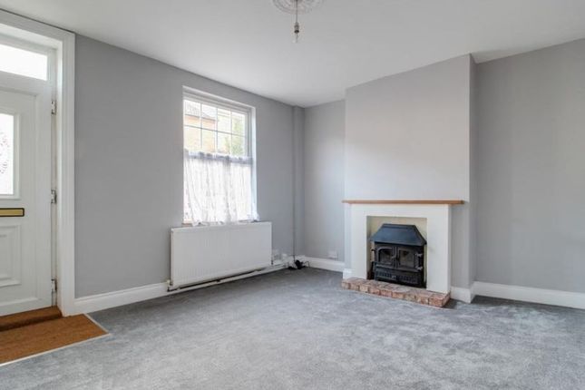 Thumbnail Terraced house to rent in Old Road, Leighton Buzzard